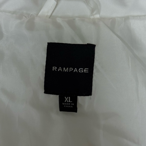 Rampage ‘White Belted Puffer Jacket’ Extra Large (XL) - Picture 9 of 9